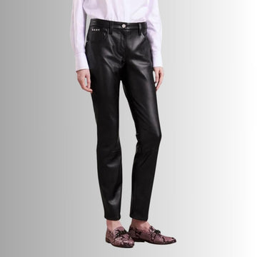 Chic Leather Pants for Women – Trendy and Comfortable Outfit